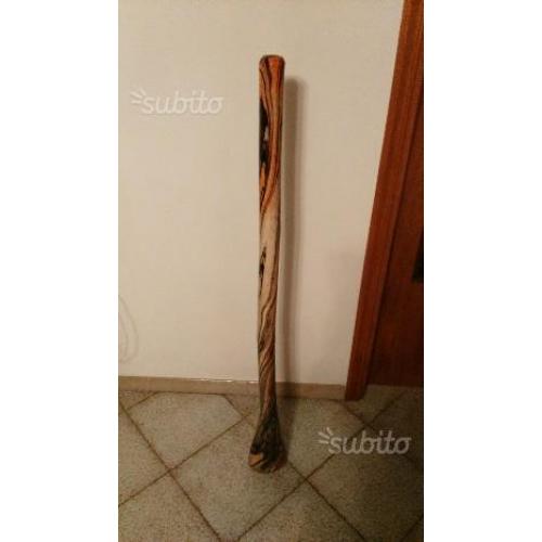 Didgeridoo (Strumento aborigeno australiano)