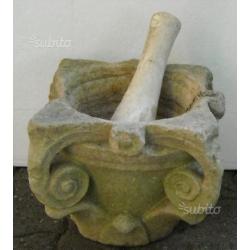 Mortaio con volute e pestello in pietra epoca 1300