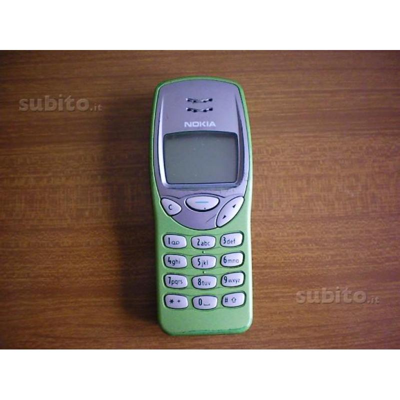 Cellulare NOKIA 3210 verde (per ricambi)