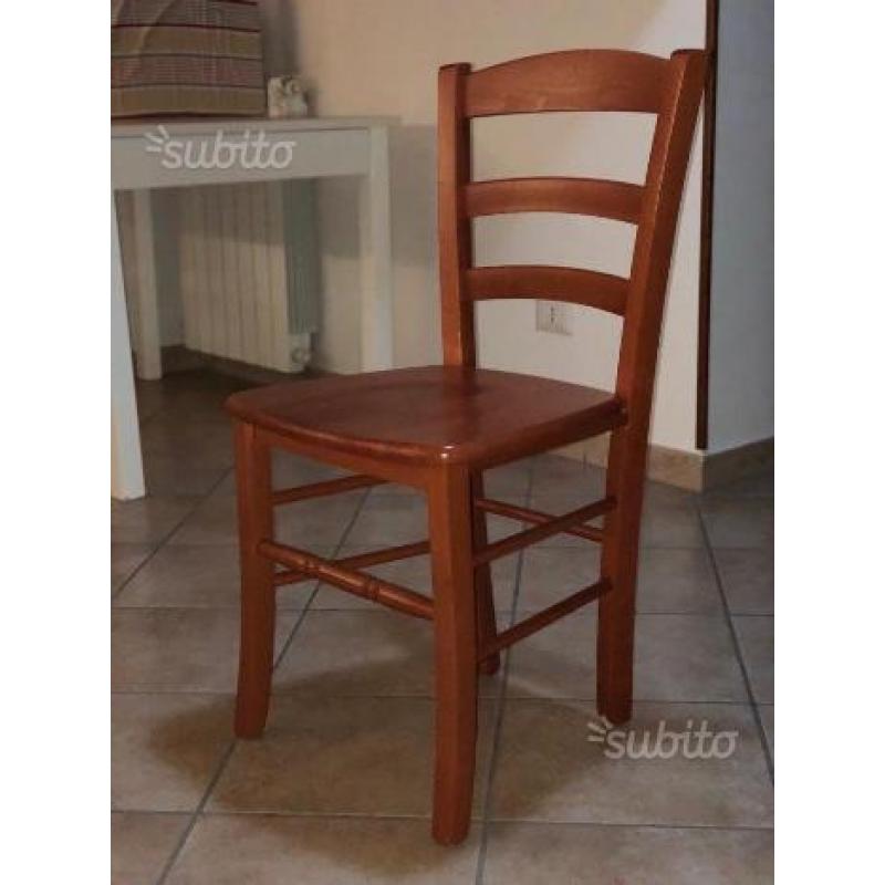 Tavolo più sedie