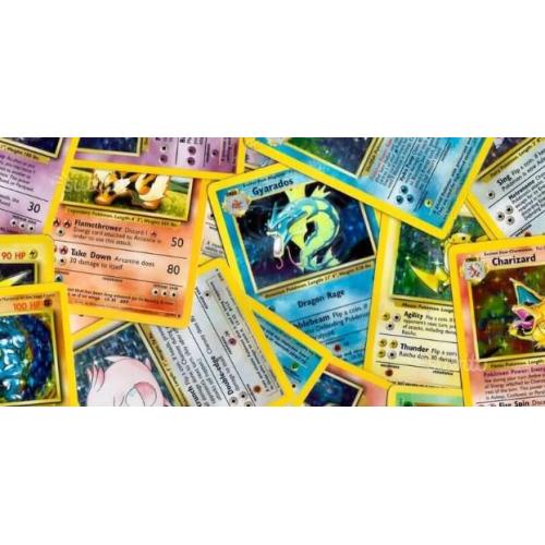 Carte pokemon come nuove ben tenute lotto 100 pz
